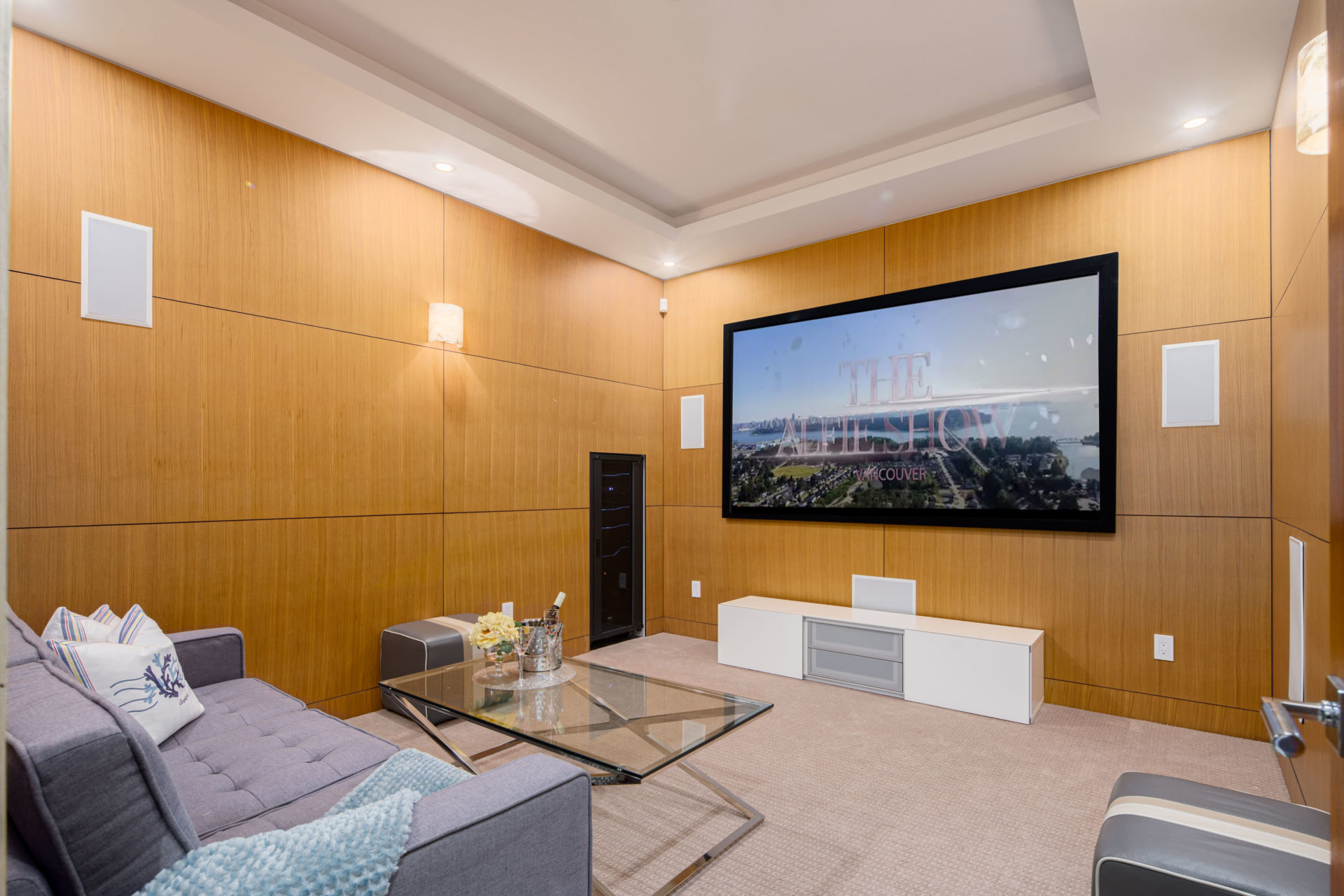 CONTEMPORARY ARCHITECTURAL HOME- 3175 Dickinson Crescent, West Vancouver